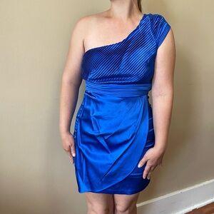 Elegant Blue One-Shoulder Dress